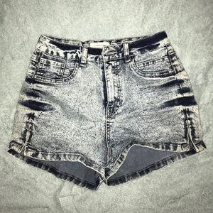 distressed jean shorts